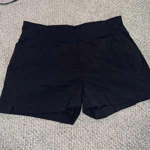 Athleta Trekkie North Short